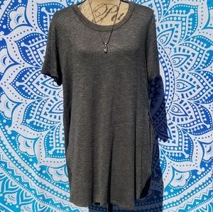 Heathered Green Flowy Tee